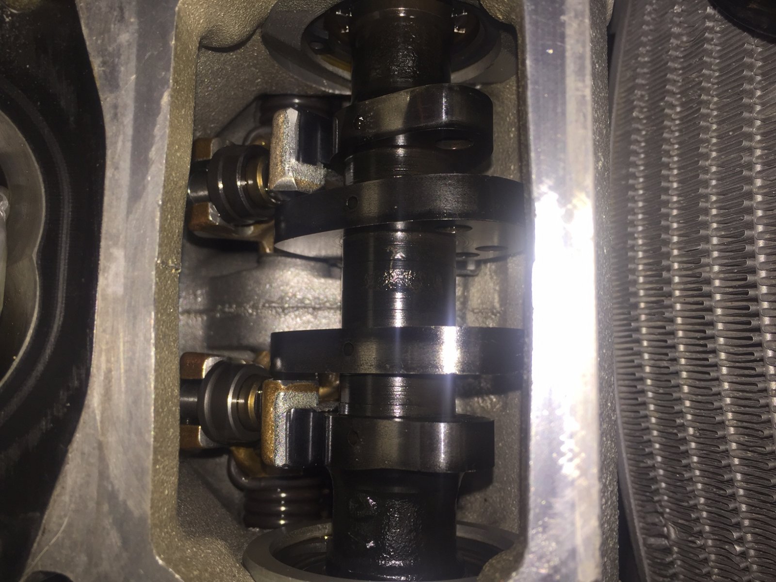 ducati cams.JPG