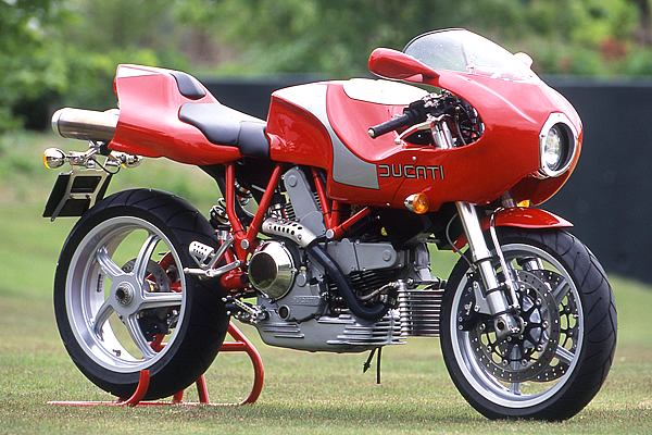 DUCATI-MH900E-motorcycles-27018030-600-400.jpg