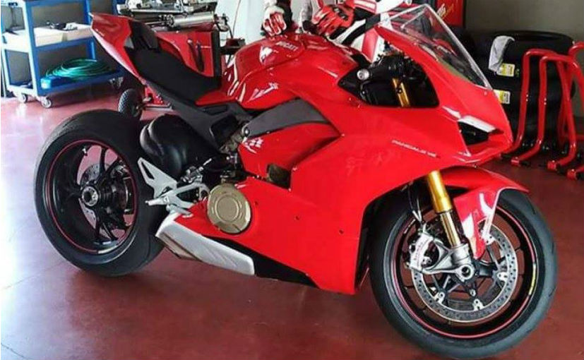 ducati-panigale-v4-spy-shot_827x510_51504699905.jpg