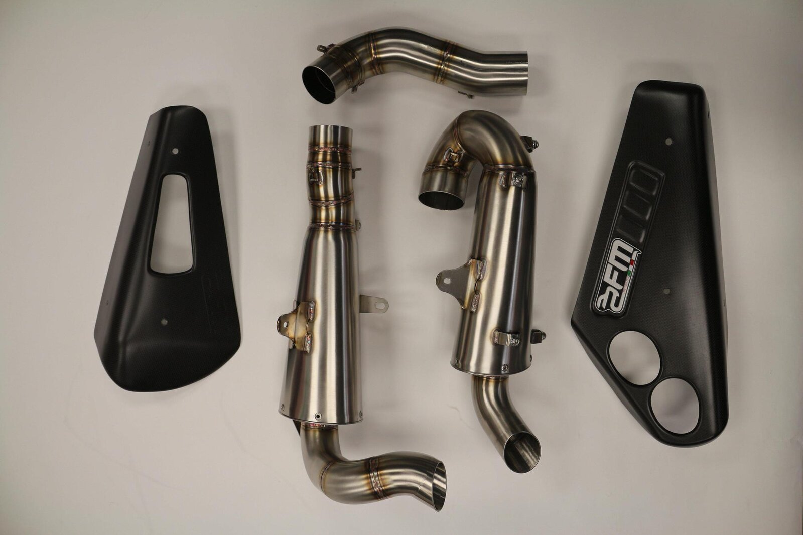 ducati-panigale-v4-underbelly-road-slip-on-exhaust-exhaust-systems-fm-projects-961932_2000x.jpg