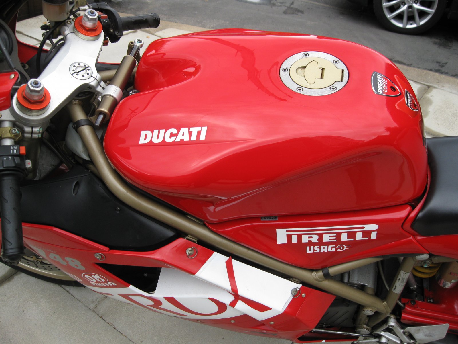 ducati pics 003.JPG