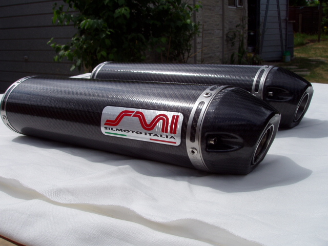 Ducati Sil Moto 848-1098-1198 Carbon Silencers 2.JPG