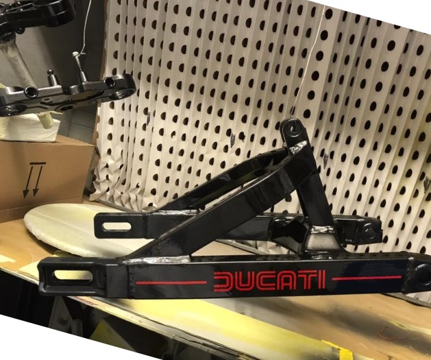 ducati swingarm.jpg