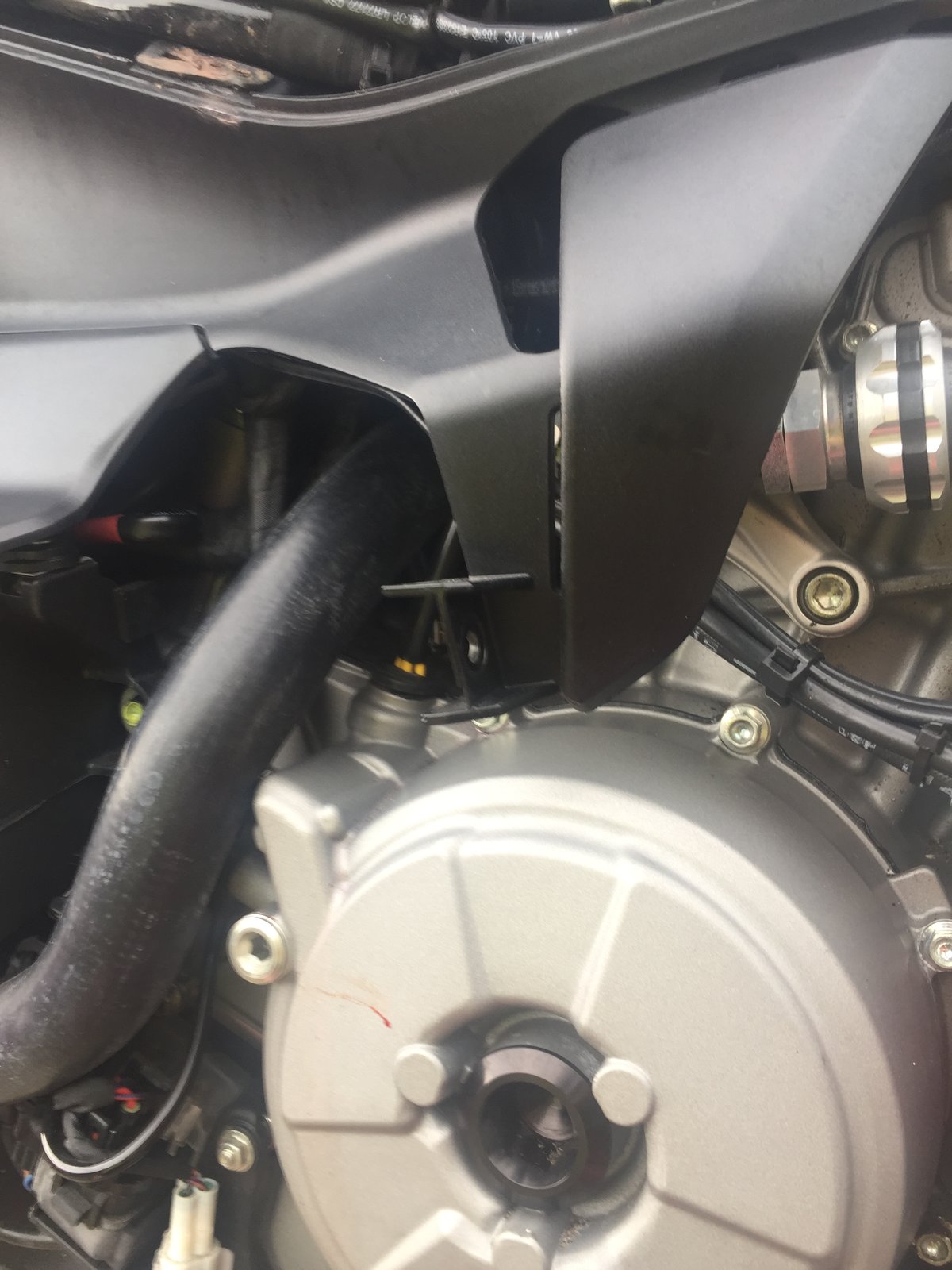 DUCATI  WATER LEAK 17-4-182018-04-18 at 7.31.37 pm 3.JPG