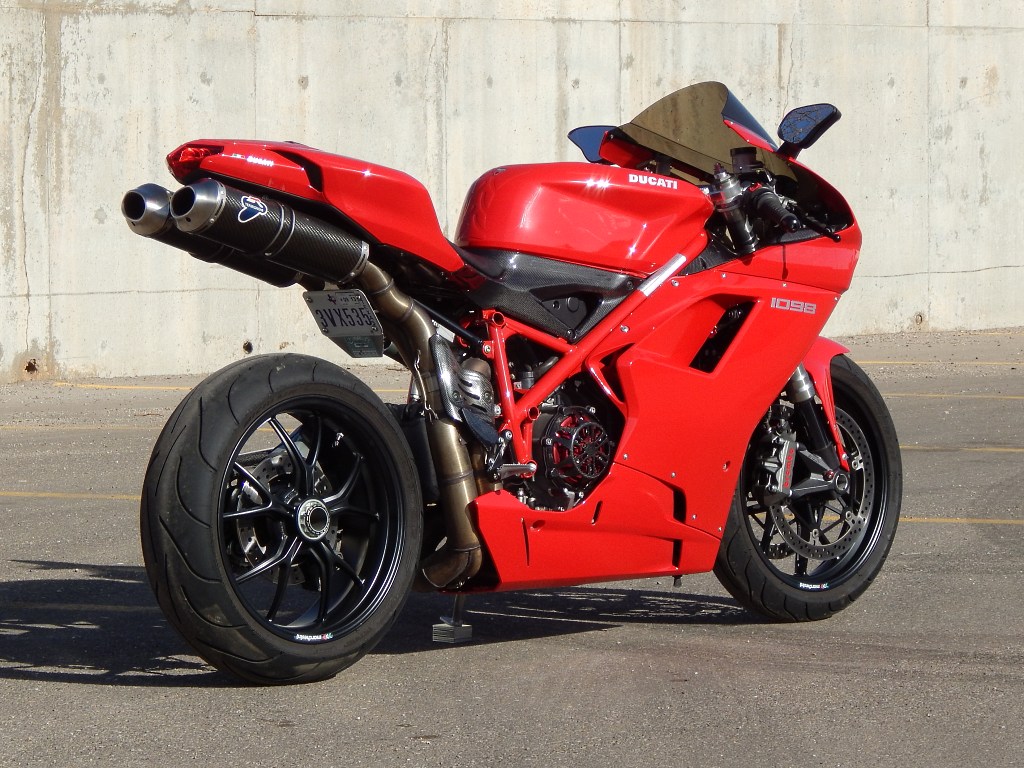 ducati1098_106.jpg