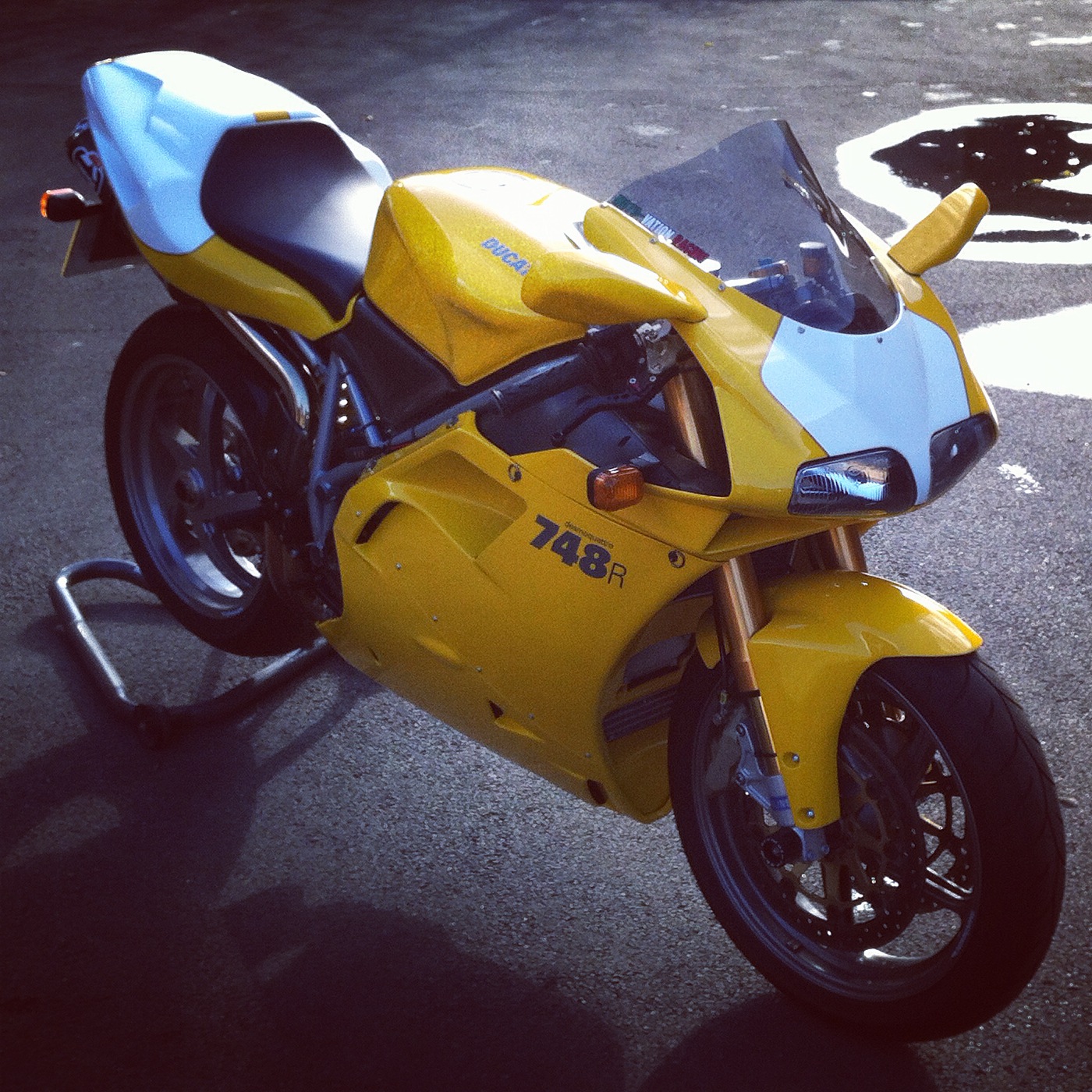 ducati748 2.JPG
