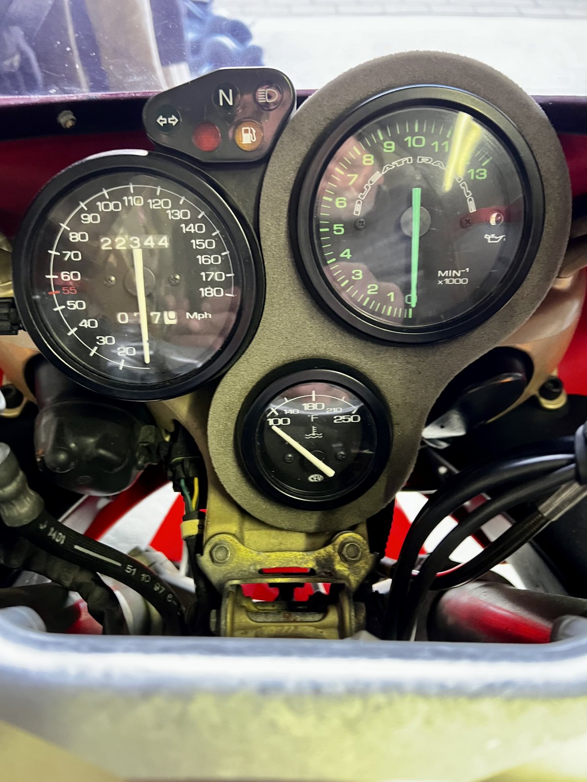 Ducati784B_Instruments.jpeg
