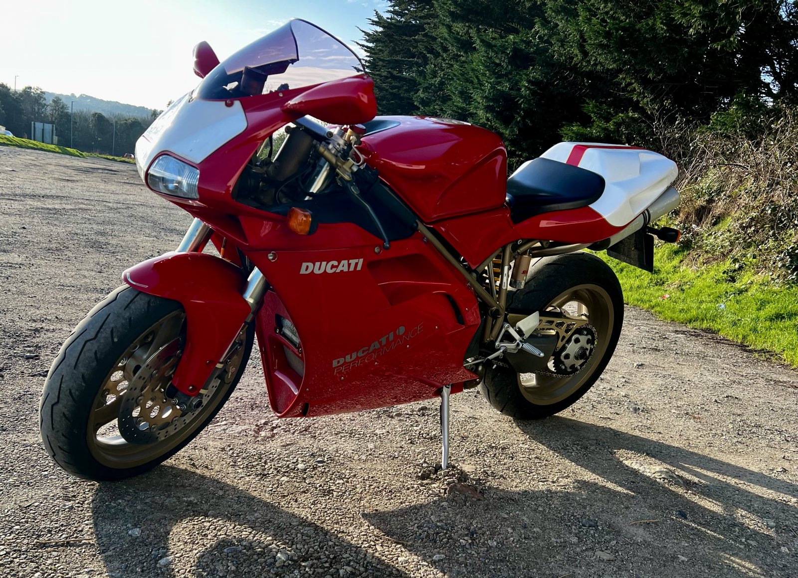 Ducati784B_LeftSideRideOut.jpeg