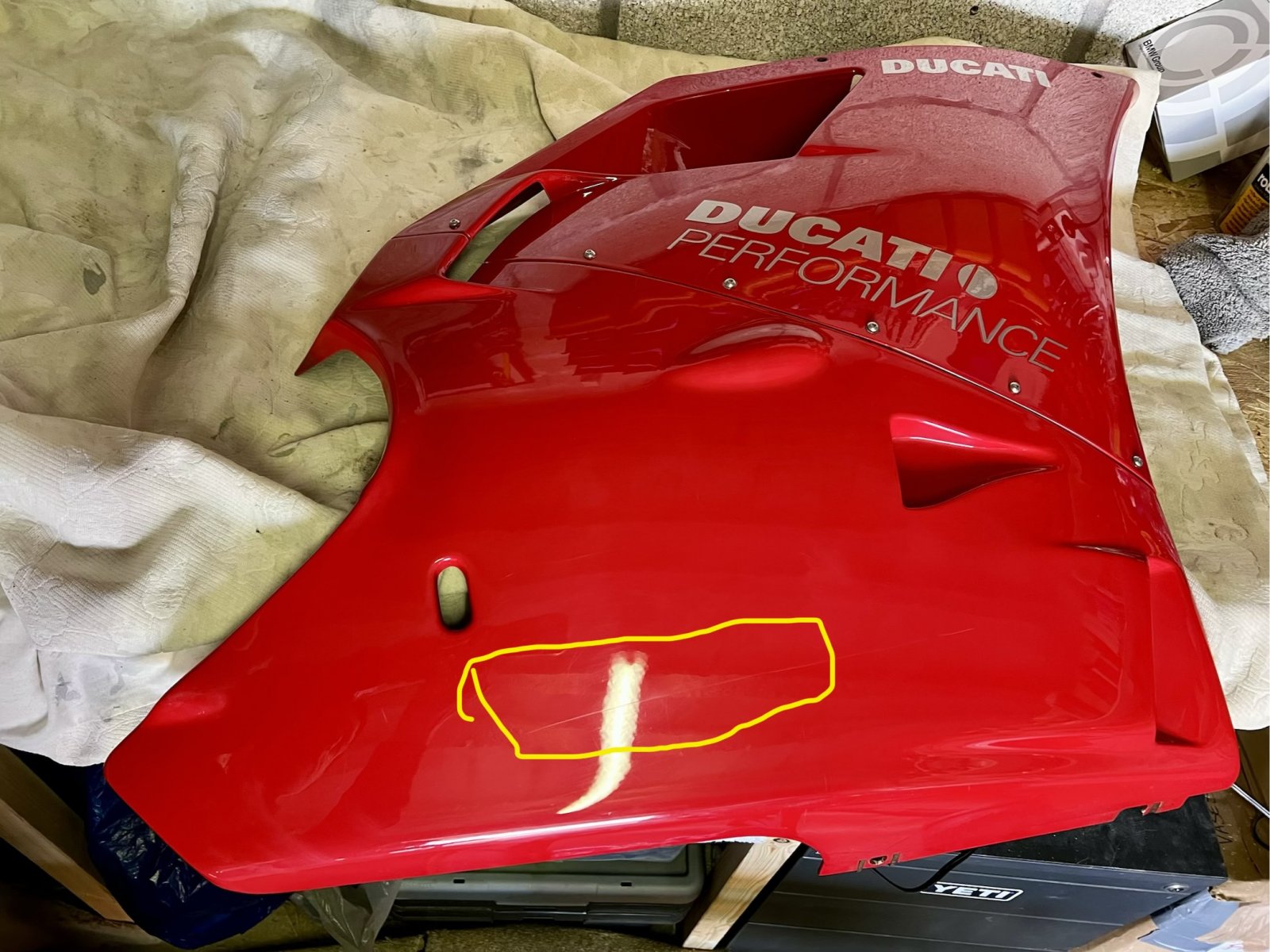 Ducati784B_RightSidePanelScratch.jpeg