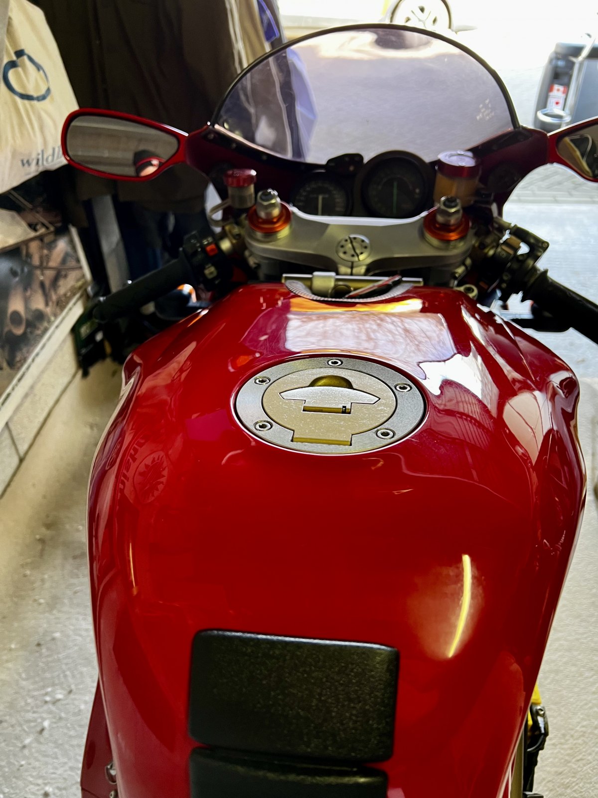 Ducati784B_TankToFront.jpeg