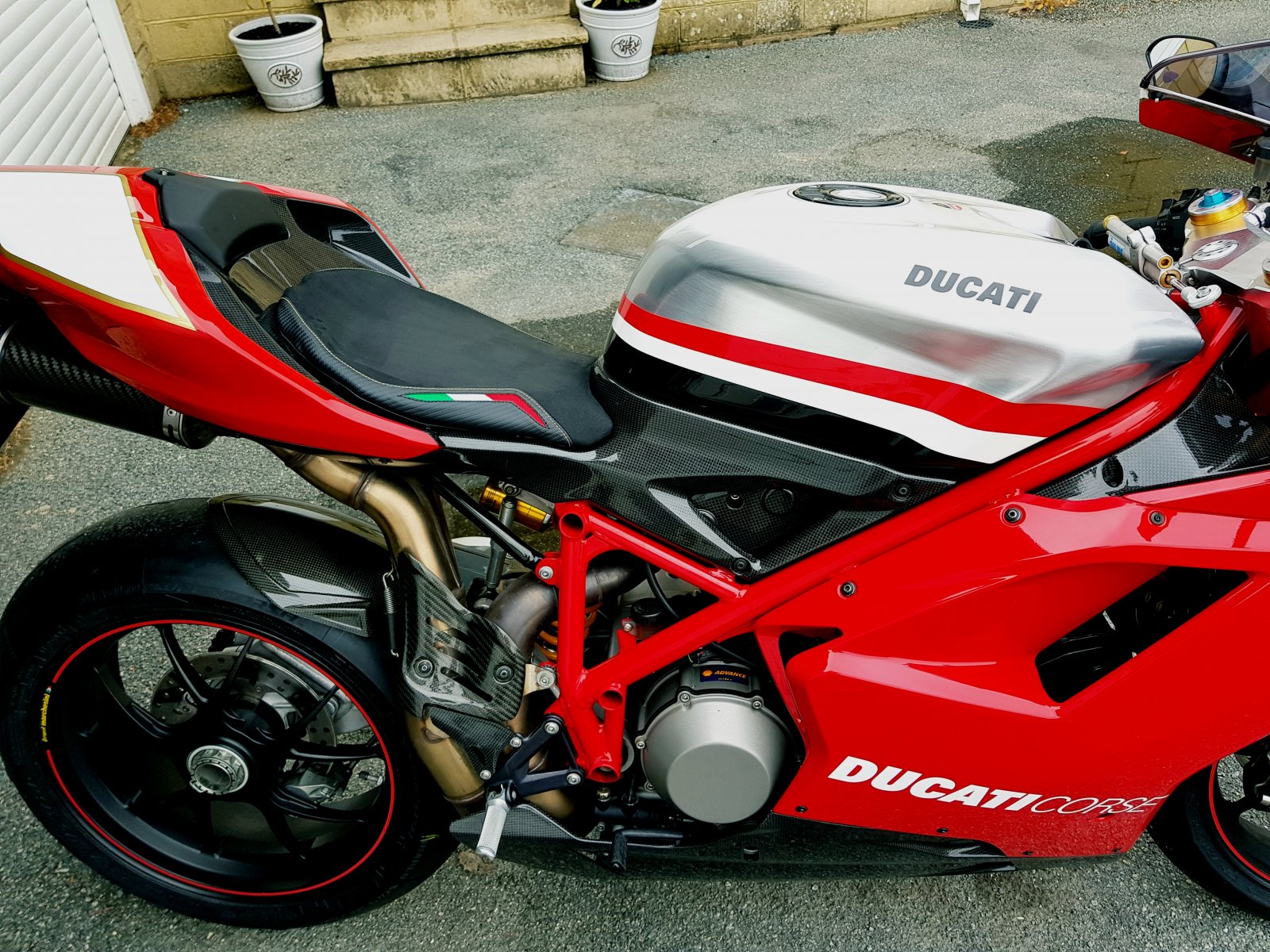 Ducatimoneyshot3.jpg
