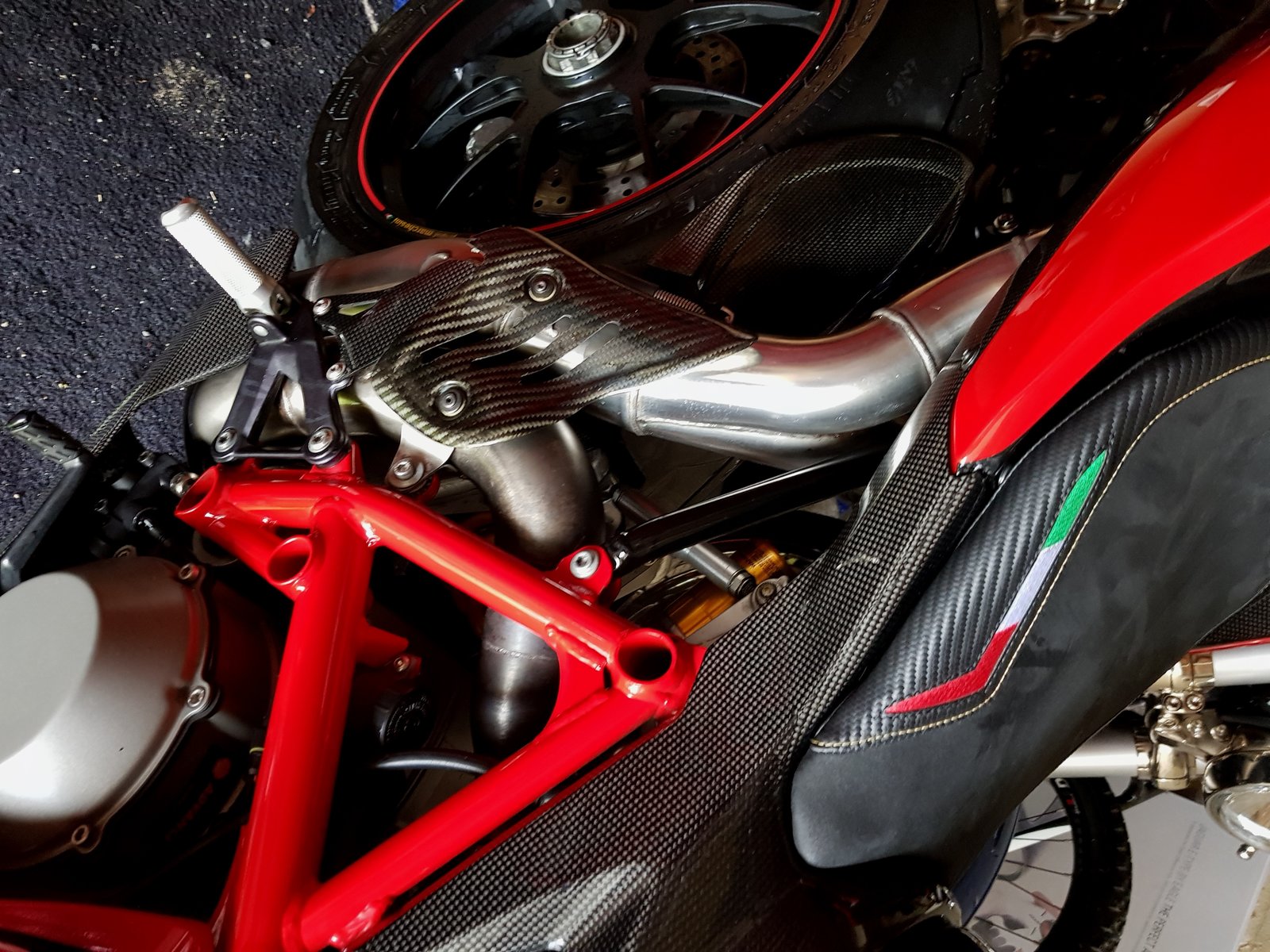 Ducatipolishedsystem1.jpg