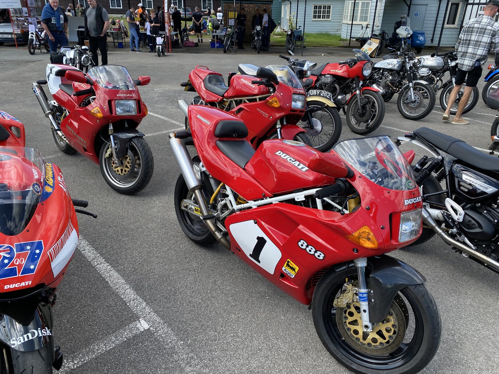 EEB7EE7E-C0DC-4368-80CF-721CBADE51CA.jpeg