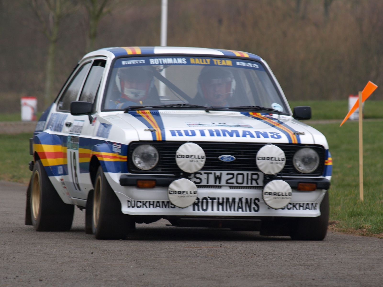 Ford_Escort_RS1800_-_Race_Retro_2008_05.jpg