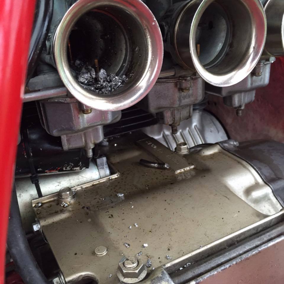 Fucked 1098 engine 3.jpg