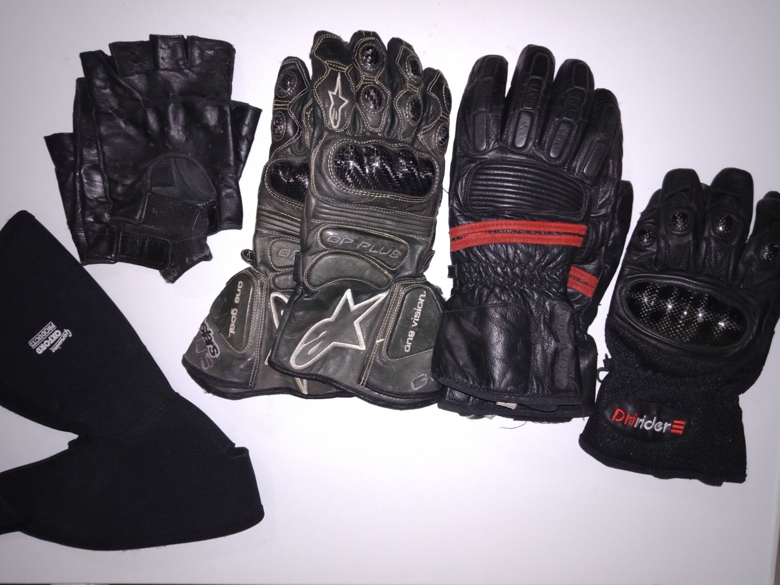 gloves.jpg