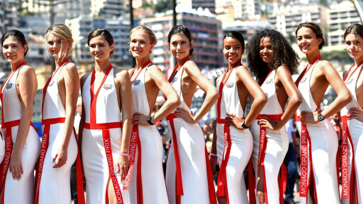 grid_girls_monaco_grand_prix_formula_1_amc_liberty_media_getty_images_688979210.jpg