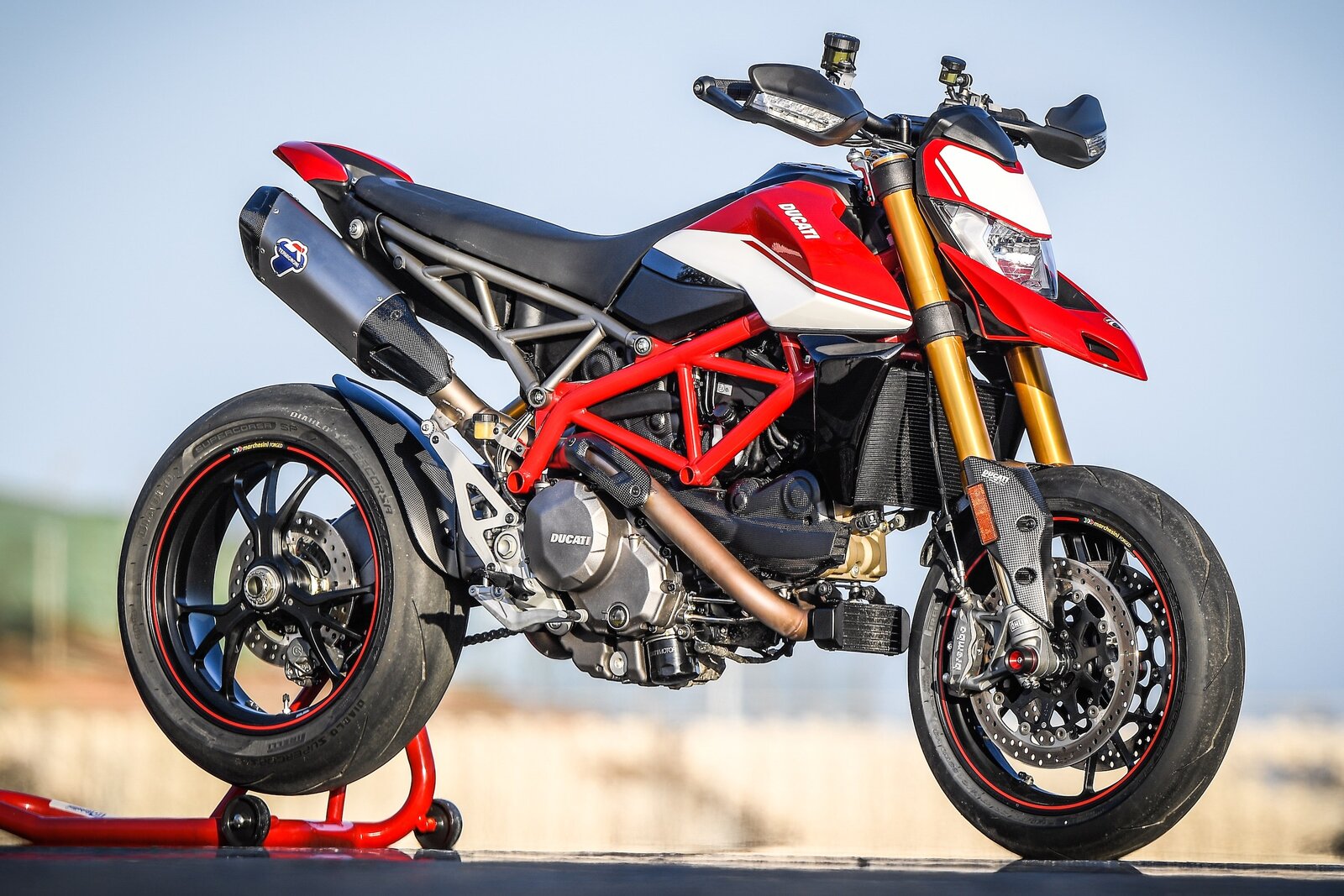 hypermotard950sp.jpg