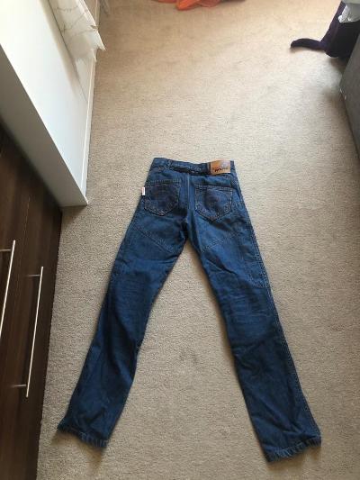 J2.jpg