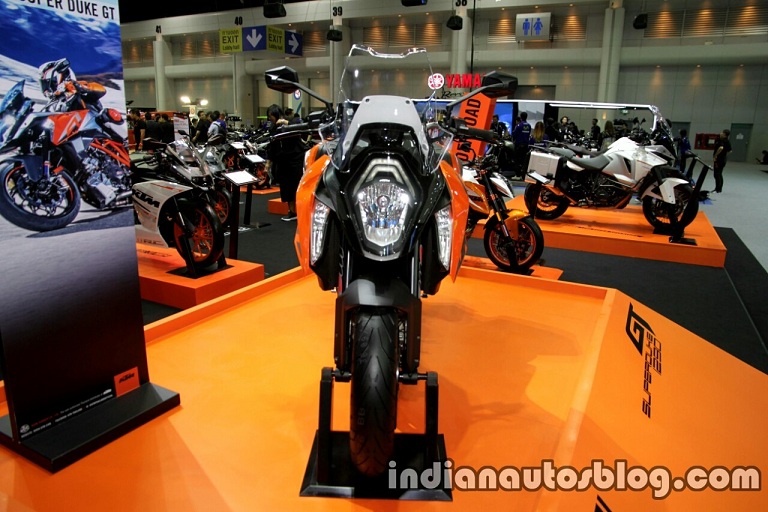 KTM-1290-Super-Duke-GT-front-at-Thai-Motor-Show.jpg