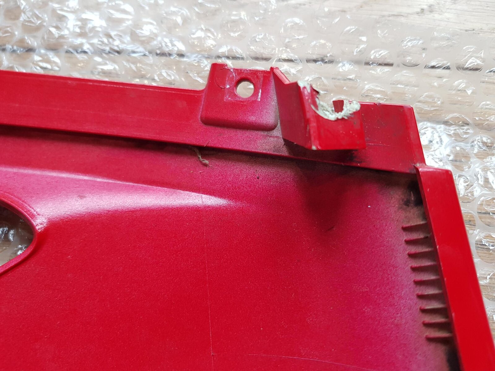 LH lower clip.jpg
