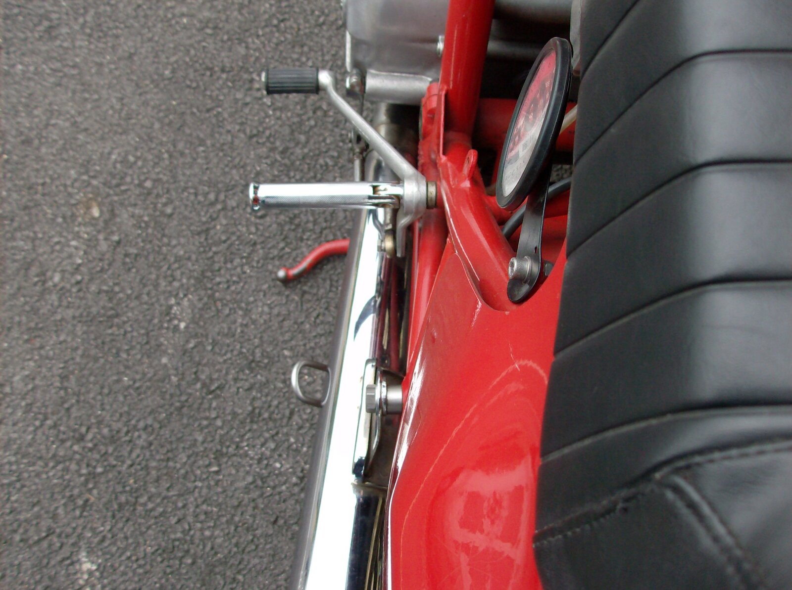 MHRSideStand-3JPG.JPG