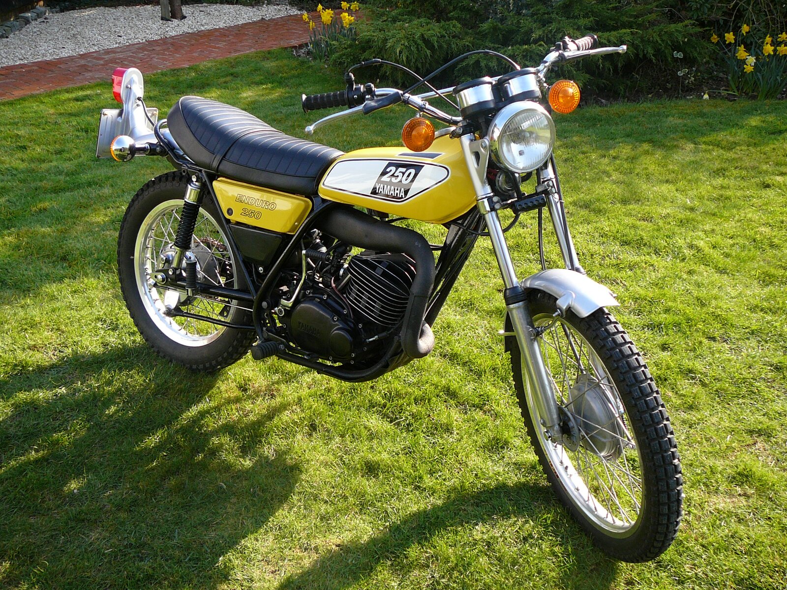 myyamahadt250.JPG