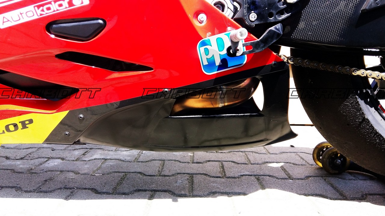 panigale-frp-belly-pan-extension-kit-4.jpg