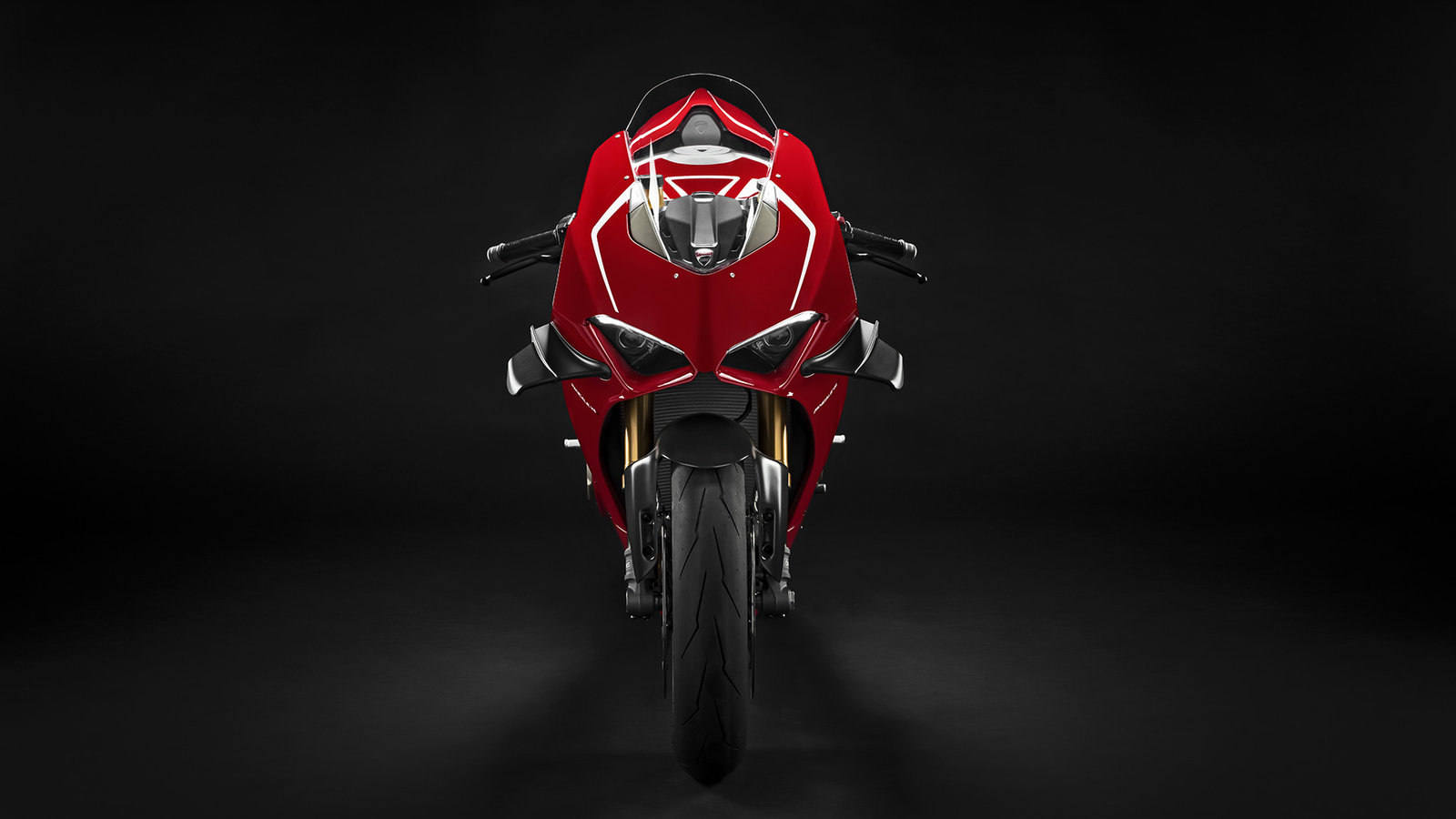 Panigale-V4R-Red-MY19-03-Gallery-1920x1080.jpg