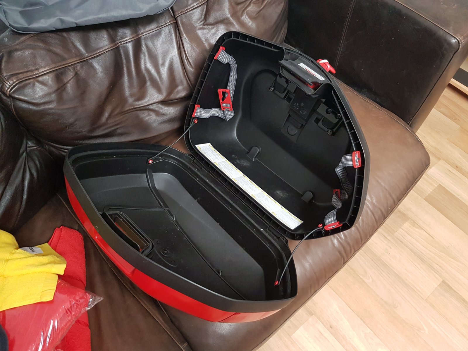 panniers open.jpg