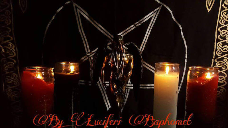 photo_of_the_satanic_altar_by_gothicundead101_dbavyu9-fullview.jpg