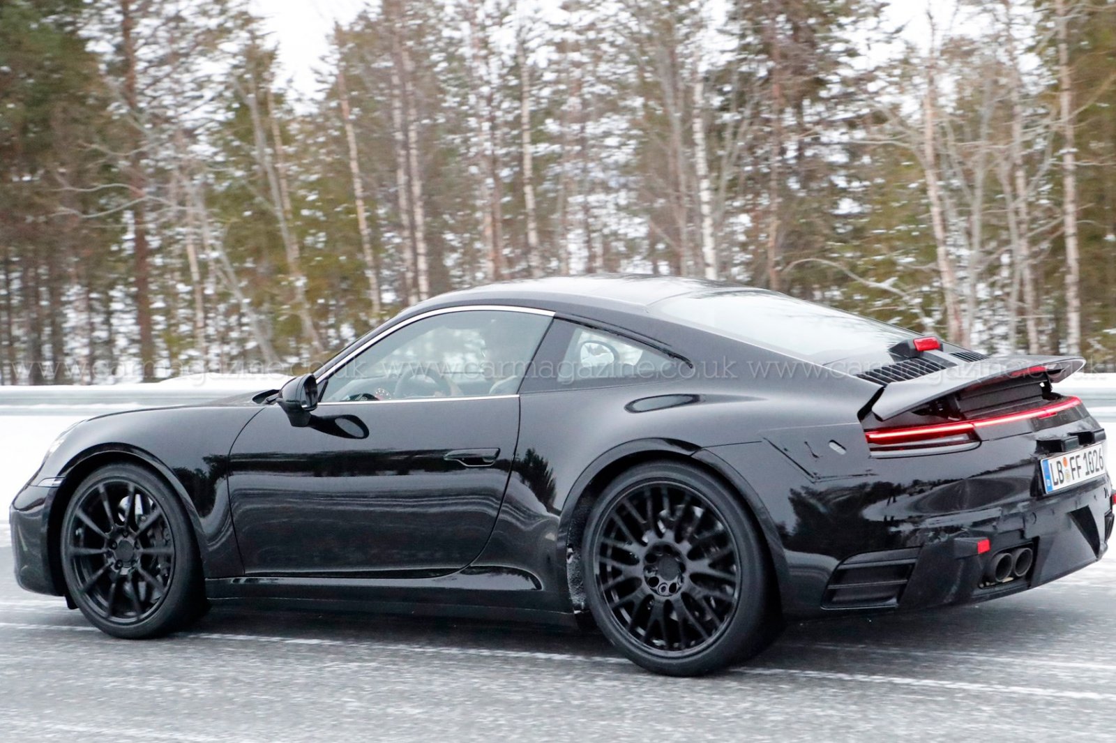 porsche 911.jpg