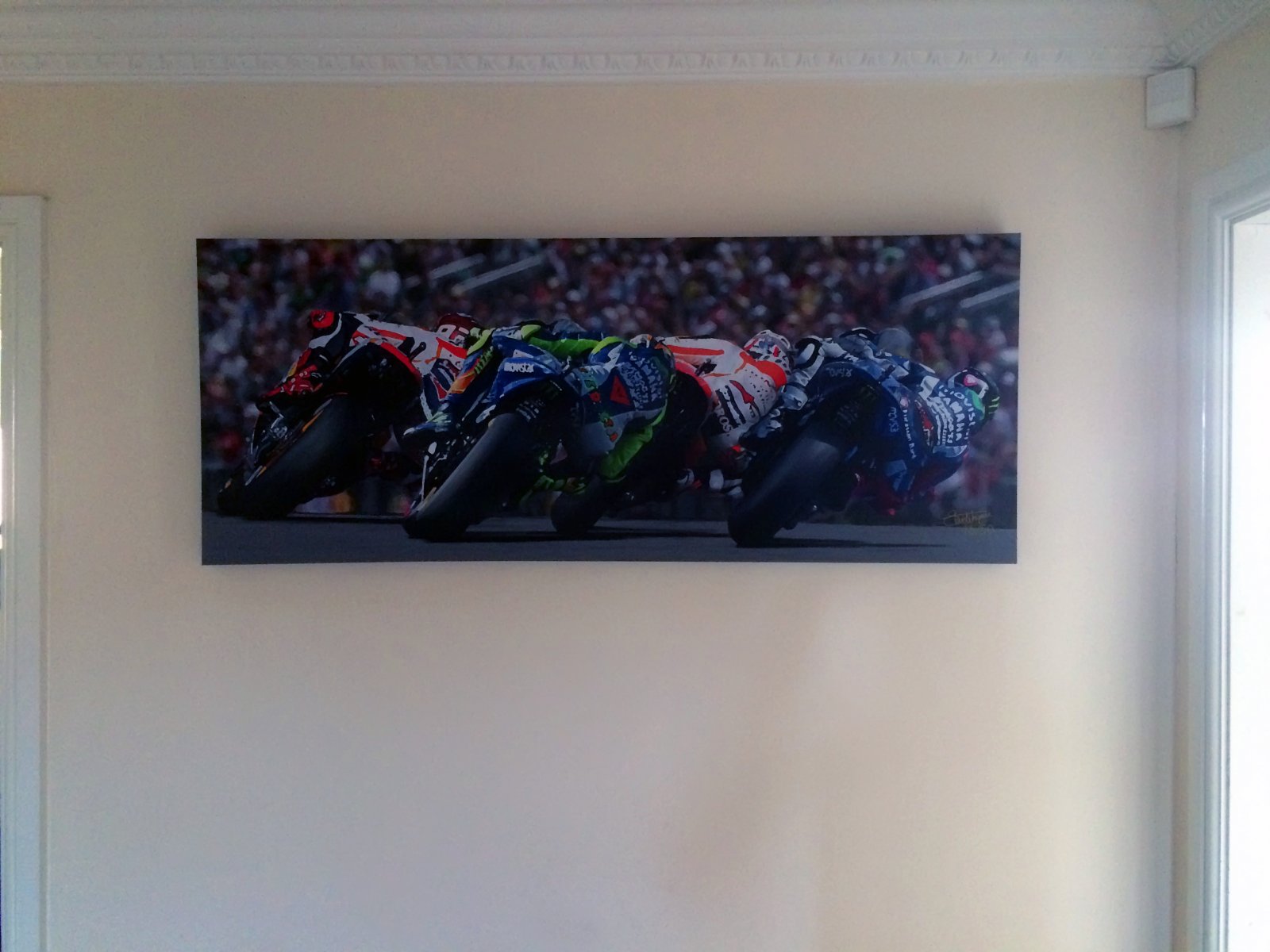Race8_Wall.jpg