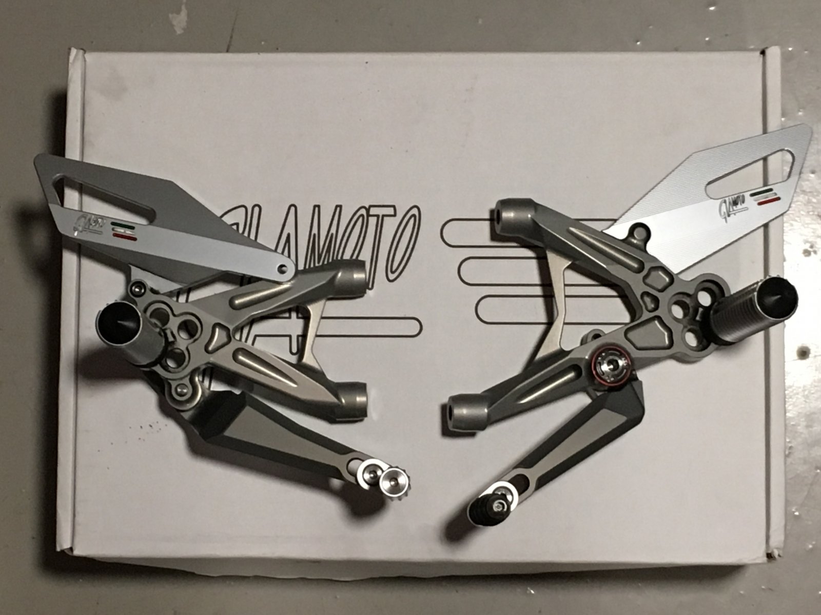 Rear Sets 1.jpg