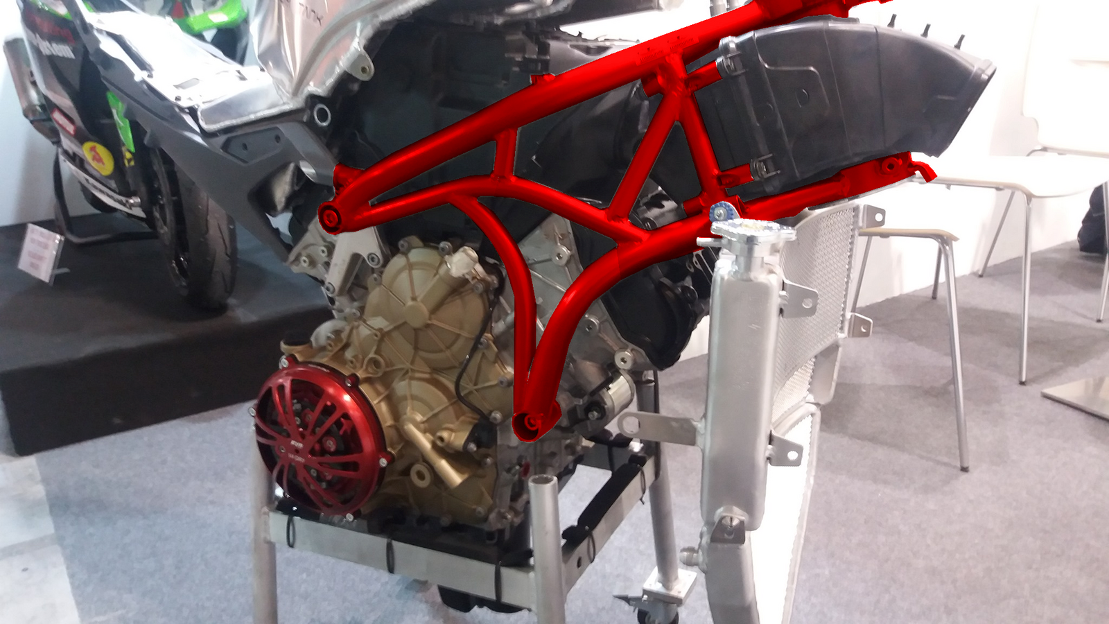 red frame.png