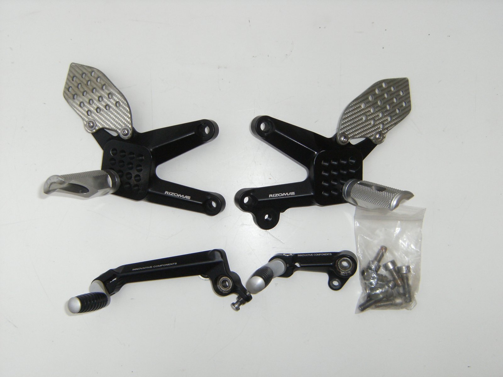 Rizoma Ducati 1098 Rearsets.JPG