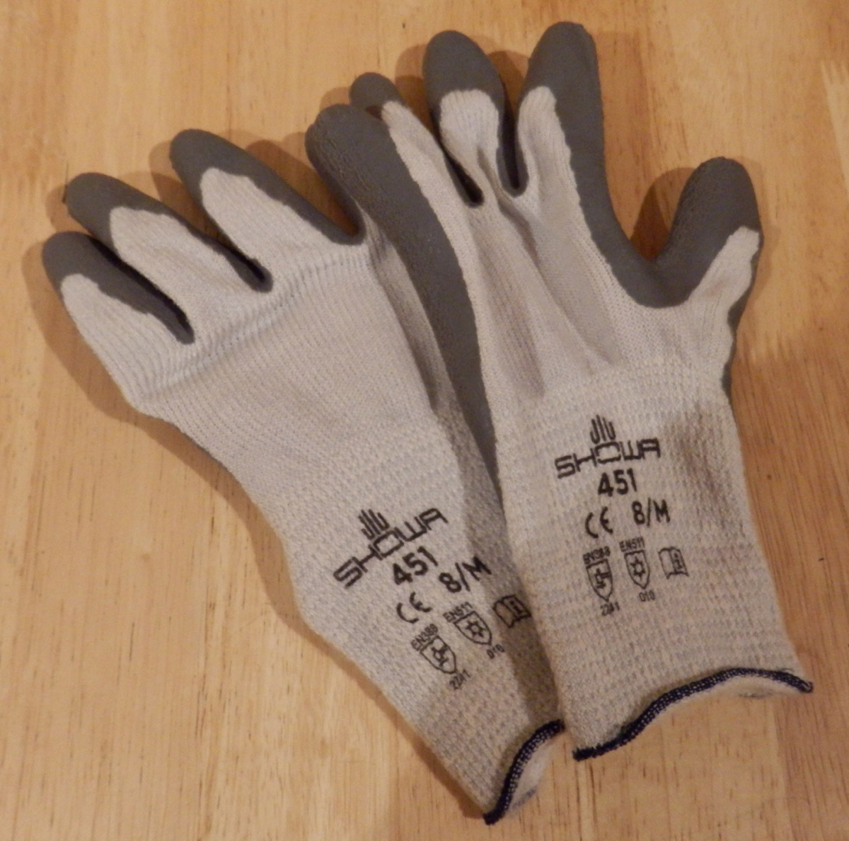 Showa Gloves 2.jpg