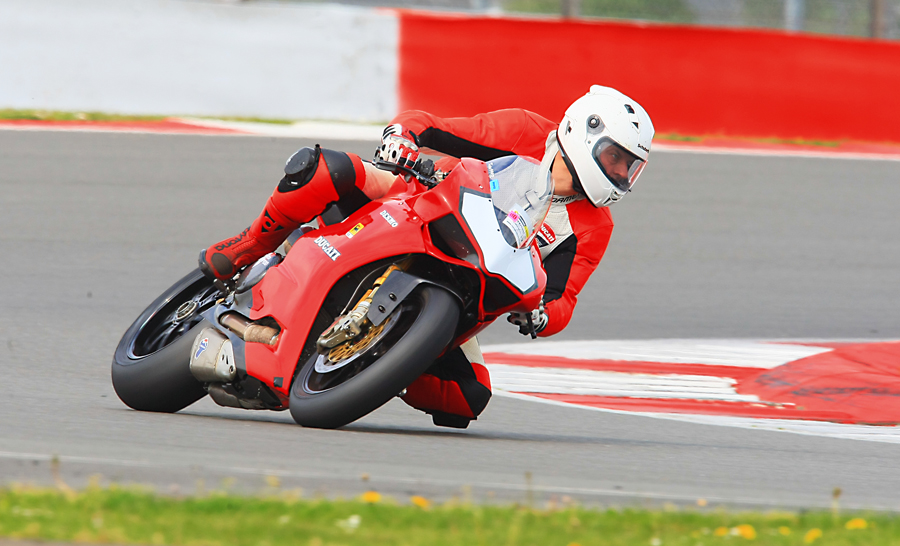 SILVERSTONE 2014 1S.jpg