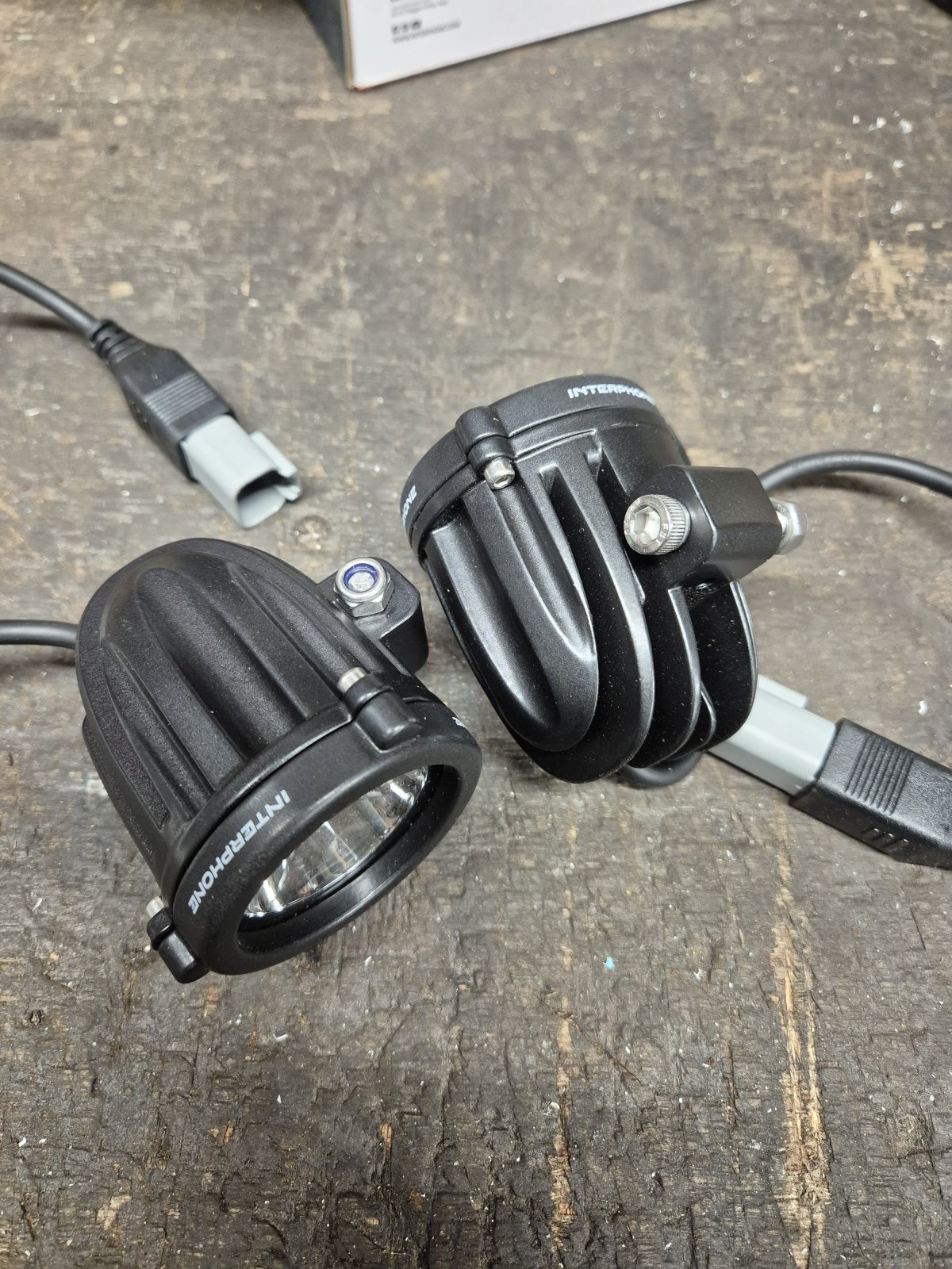 spots interphone.jpg