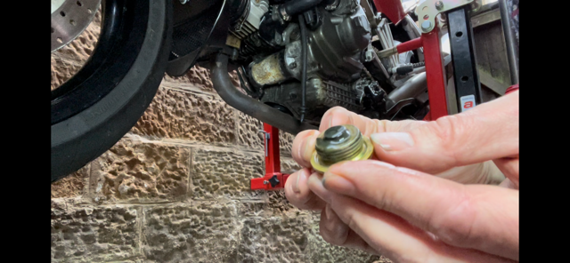 Sump plug.png