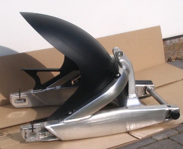 Swingarm 1.jpg