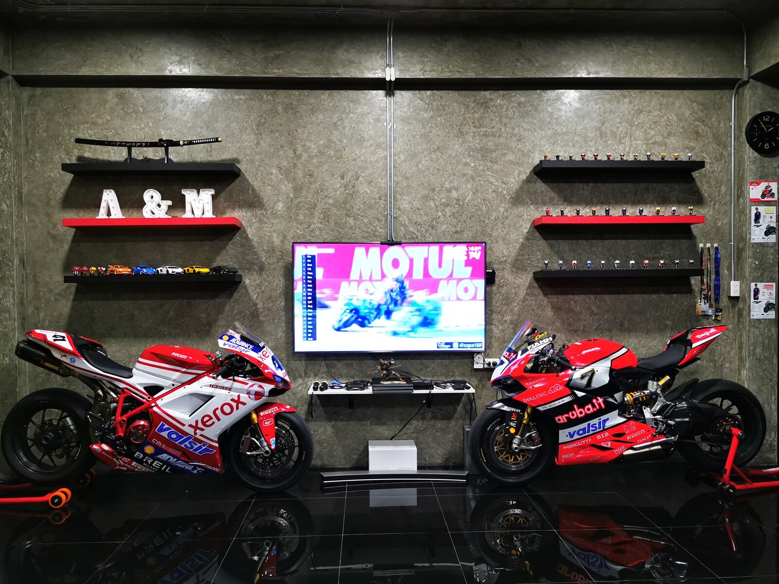 Thai Garage 3.jpg