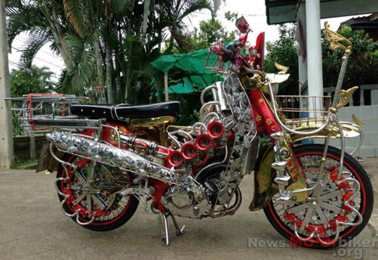 Thailand-bling-scooter.jpg