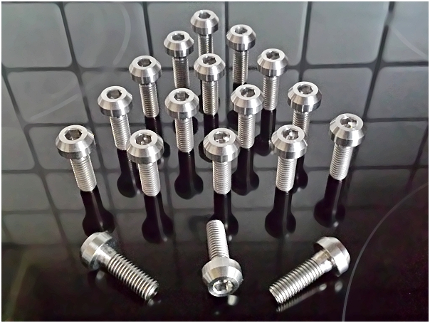 TI Brakedisk bolts.jpg