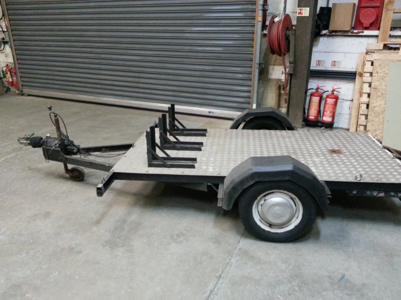 trailer left.jpg