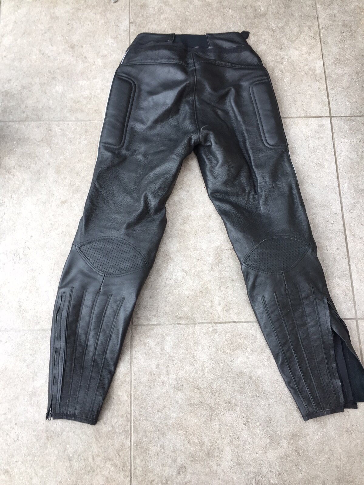 Trousers rear.JPG