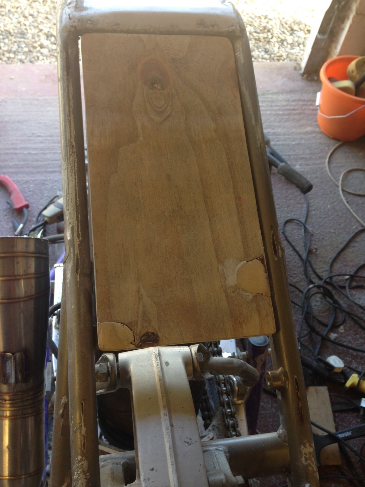 underseat tray mould top.JPG
