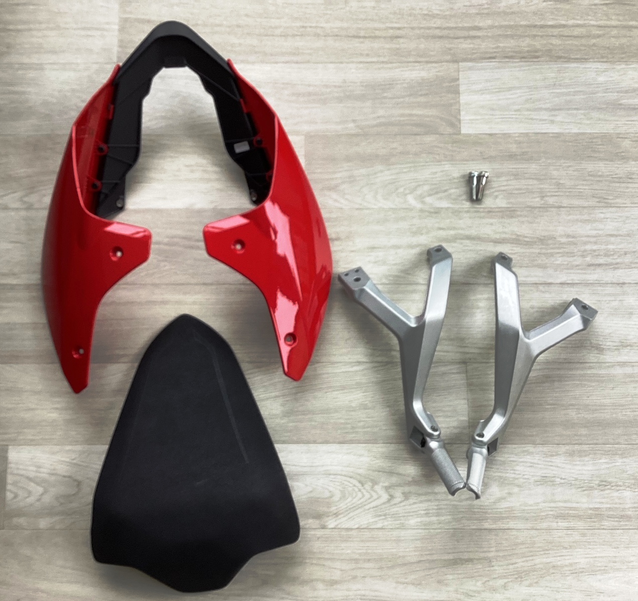 V2 Seat & Pegs 1.jpg