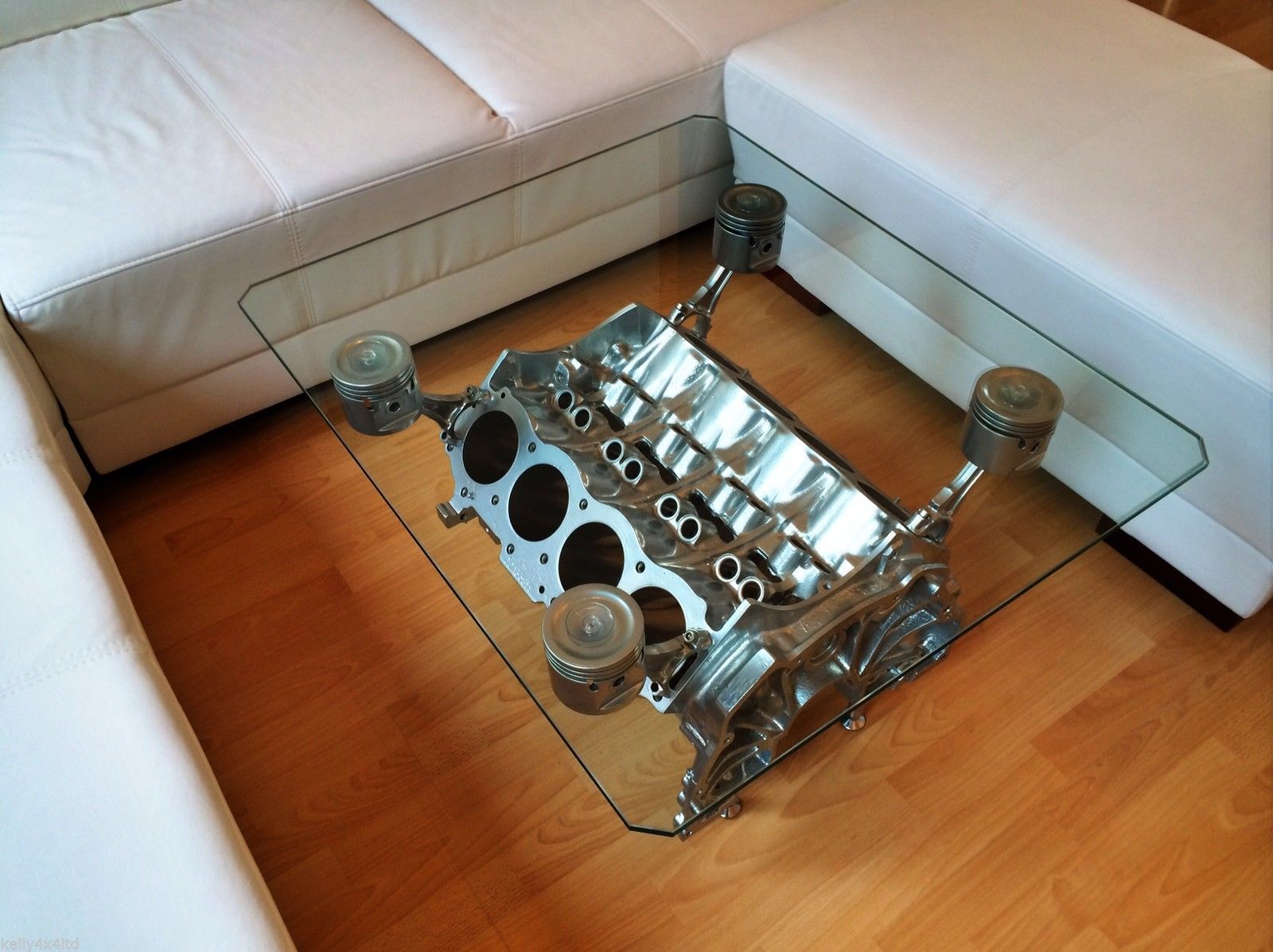 V8 Rover.jpg
