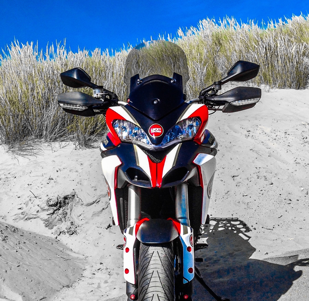 Front view <br />
Front view